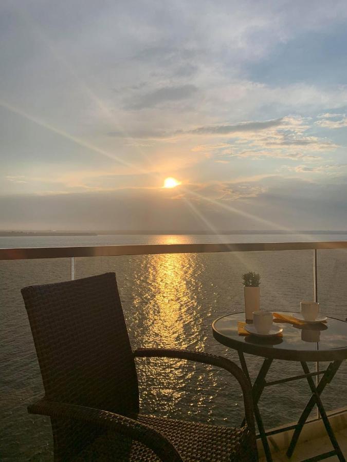 Apartment Sunset Lake View Mamaia Exteriör bild