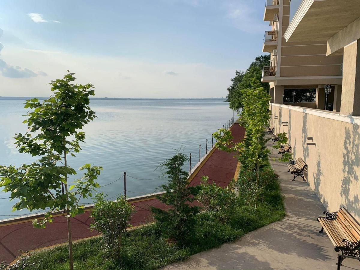 Apartment Sunset Lake View Mamaia Exteriör bild