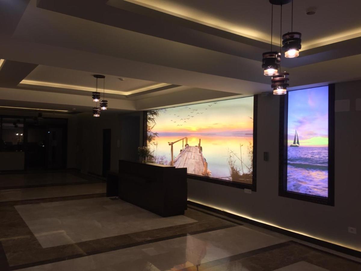 Apartment Sunset Lake View Mamaia Exteriör bild